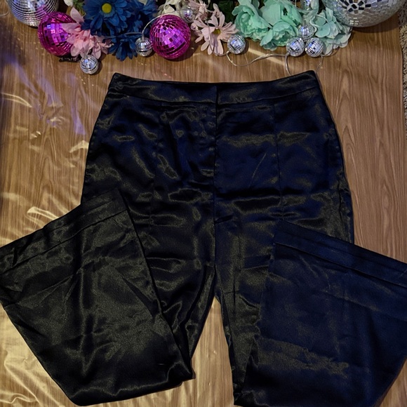 D & M Pants - Satiny Wide Leg Pants